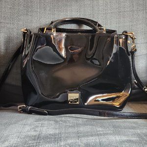 DOONEY & BOURKE BRENNA SMALL SATCHEL in BLACK PATENT LEATHER GUC